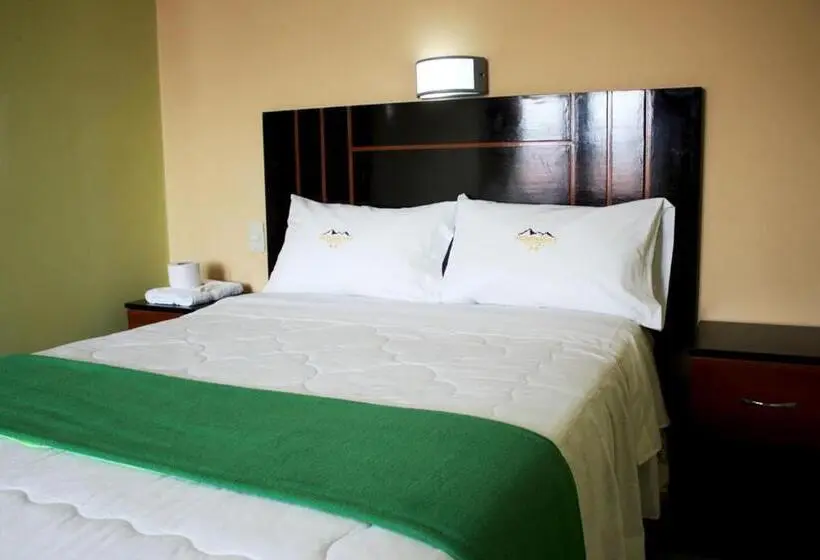 هتل Monthañas Cajamarca
