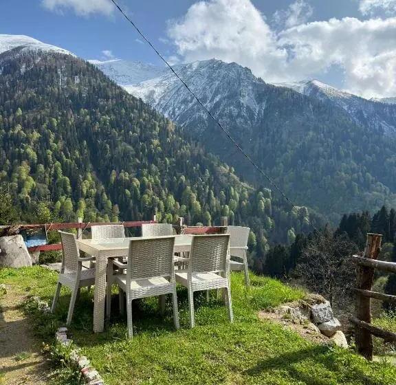 Ayder Dağ Evi