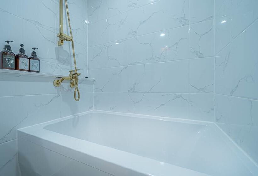 Отель Gwangan Stay