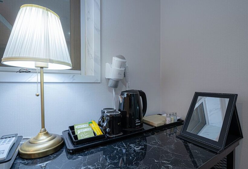 Отель Gwangan Stay