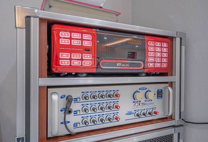 Отель Gwangan Stay