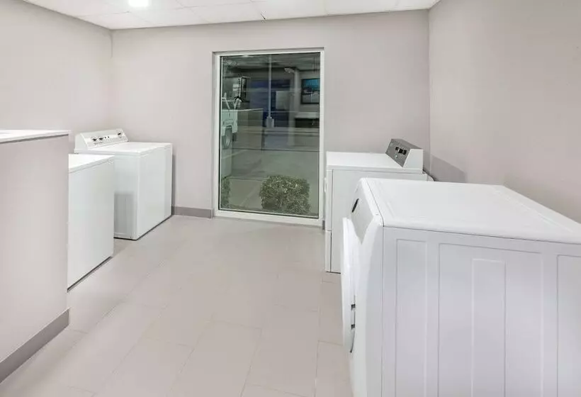 Hotelli La Quinta Inn & Suites By Wyndham Ardmore