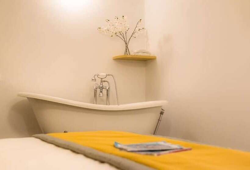 پانسیون Frattina Ff Italian Suites