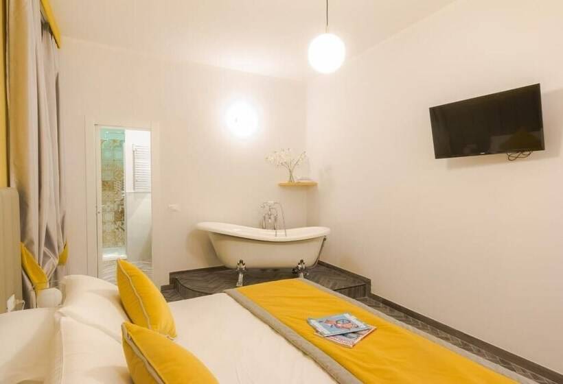 پانسیون Frattina Ff Italian Suites