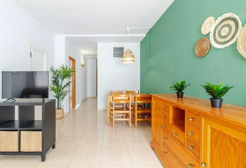 Guelfo Fuerteventura Airport