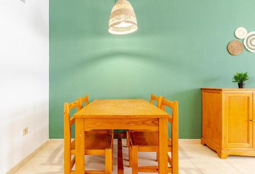 Guelfo Fuerteventura Airport