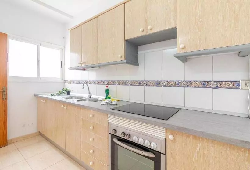 Guelfo Fuerteventura Airport