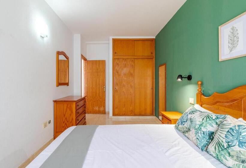 Guelfo Fuerteventura Airport