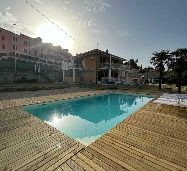 Il Gattino Di Porto Apt 2 Bilocale Terrazzo Piscina