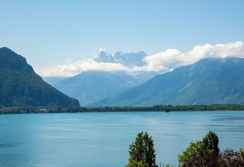 Luxury Apartment In Montreux With Panoramic Views By Guestlee