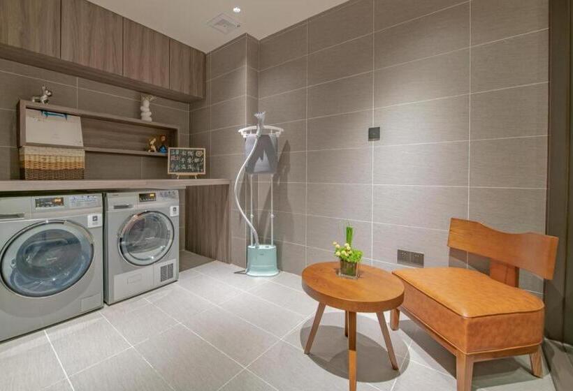 Hanting Hotel Chengdu Yipintianxia Metro Station