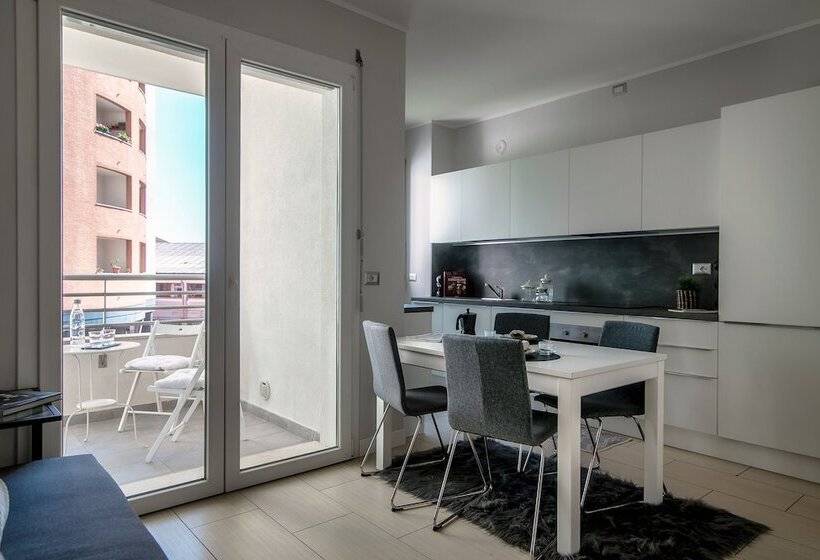 Spacious Joivy Apt In Stunning Como