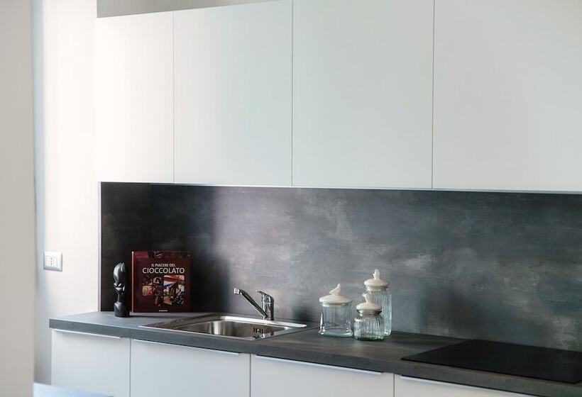 Spacious Joivy Apt In Stunning Como