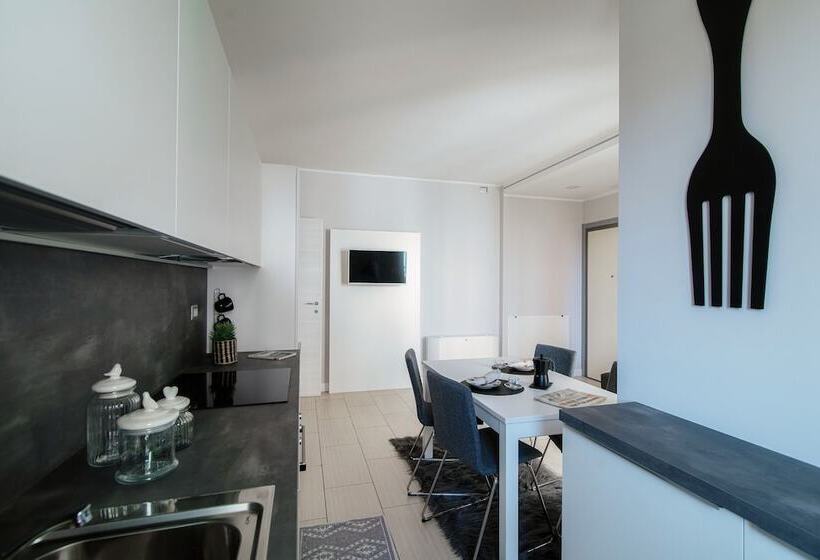 Spacious Joivy Apt In Stunning Como