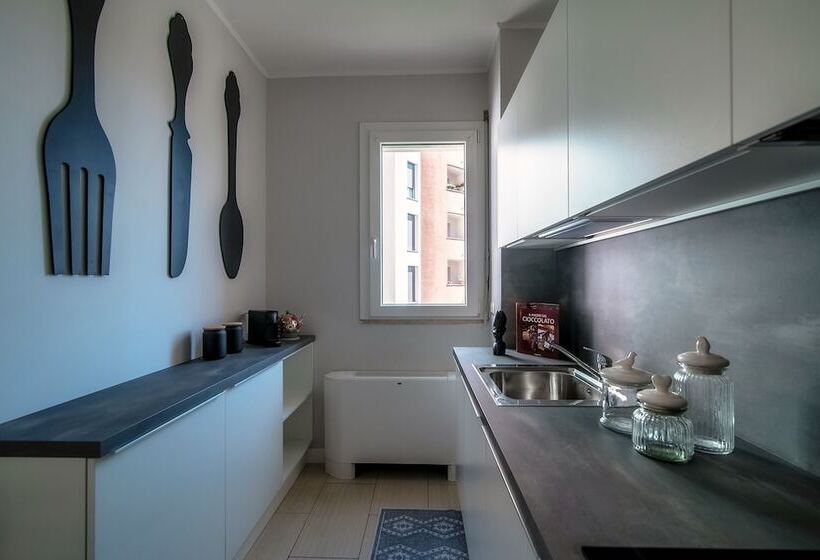 Spacious Joivy Apt In Stunning Como