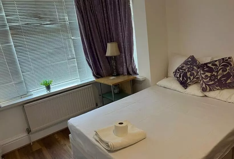 Lovely Studio Flat In London