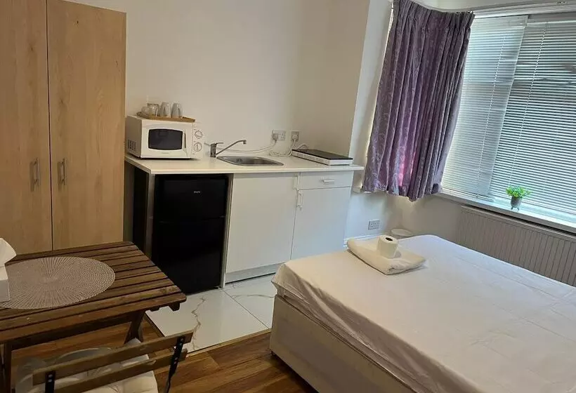 Lovely Studio Flat In London