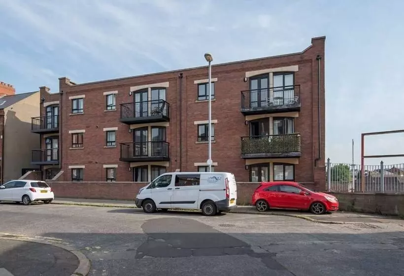 Central Belfast Apartments: Cromwell