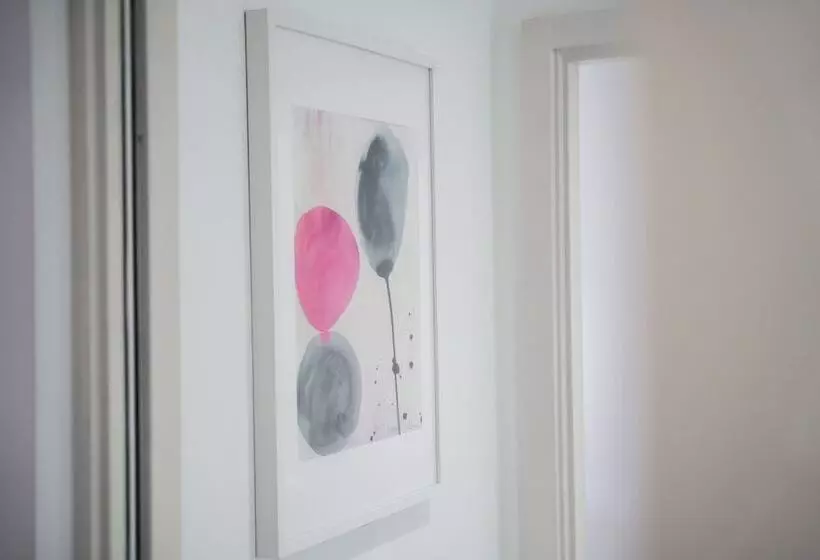 Modern 1 Bed Apartment   City Centre   Free Wi Fi   New