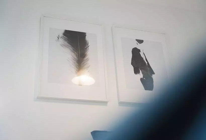 Modern 1 Bed Apartment   City Centre   Free Wi Fi   New