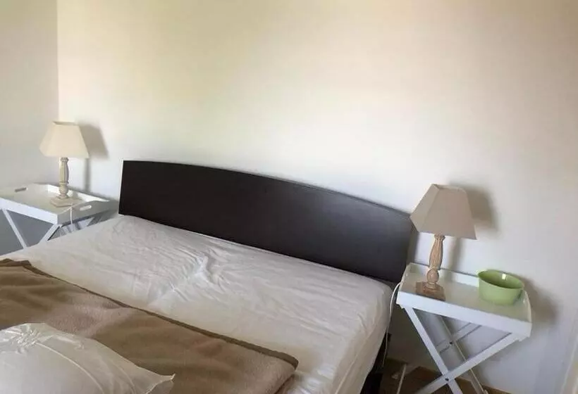 Aamiaismajoitus (B&B) Camélia Rouge