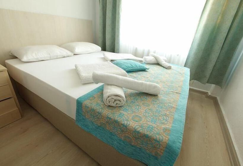 هتل Class 17 Pansi̇yon