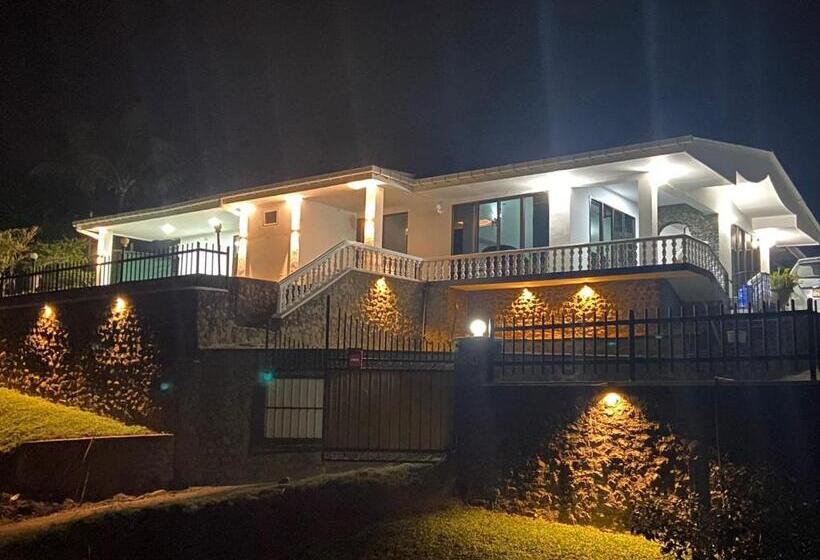 צימר Rikton Bungalow