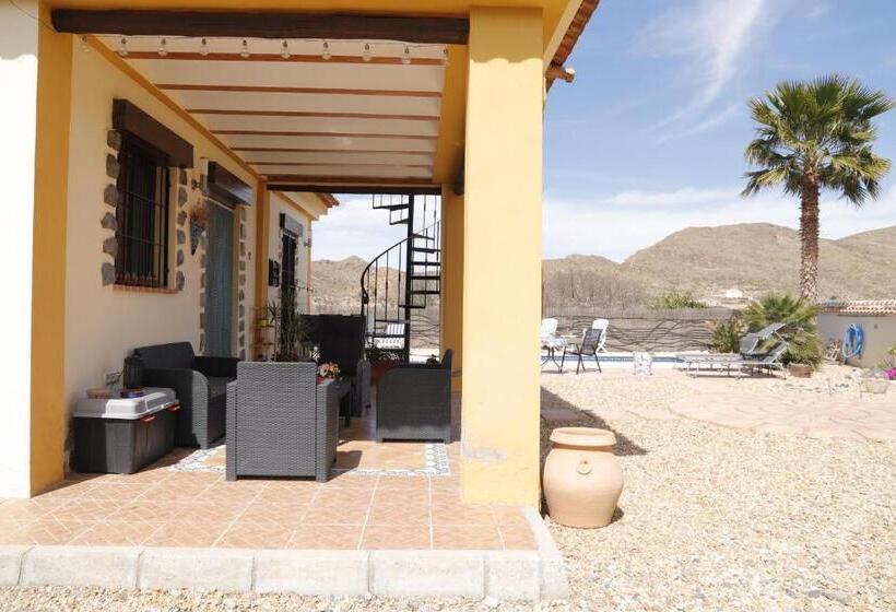 مبيت وإفطار Villa Soluna