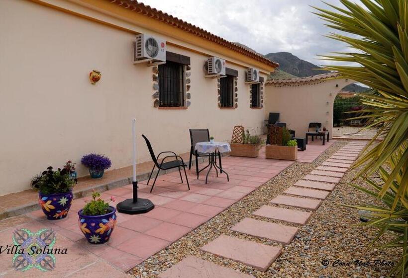 مبيت وإفطار Villa Soluna