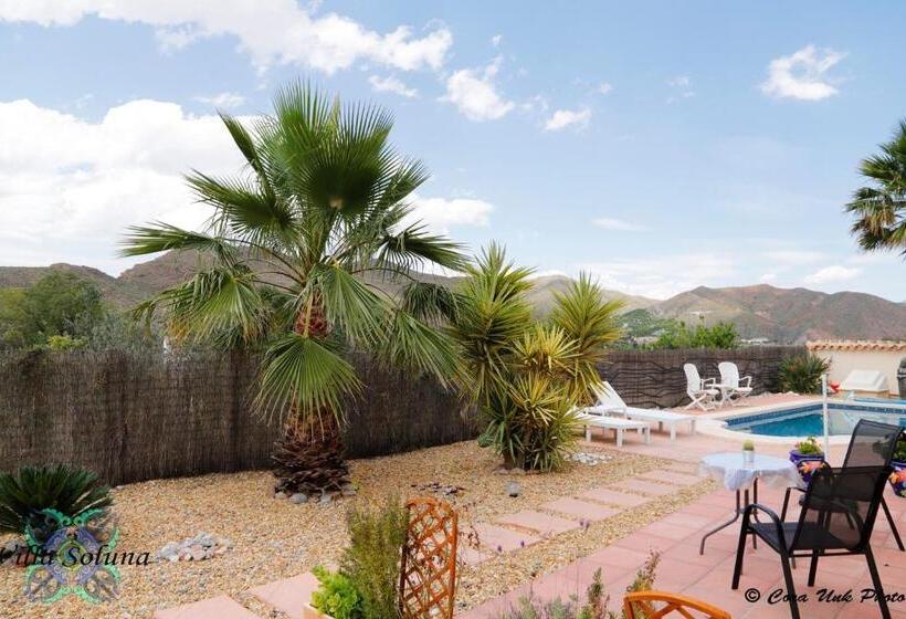 مبيت وإفطار Villa Soluna