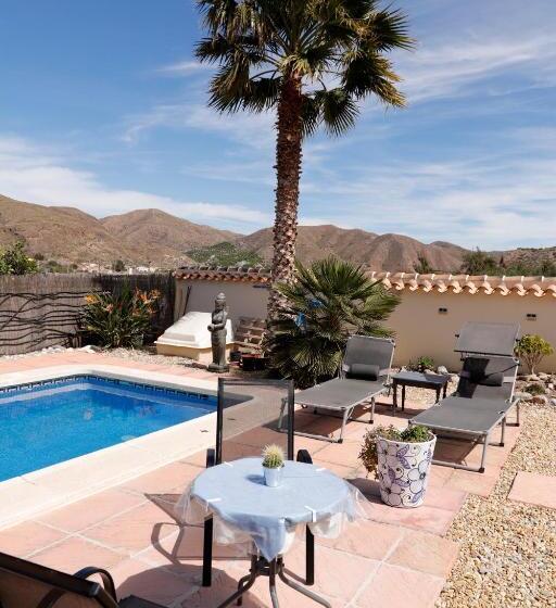 مبيت وإفطار Villa Soluna