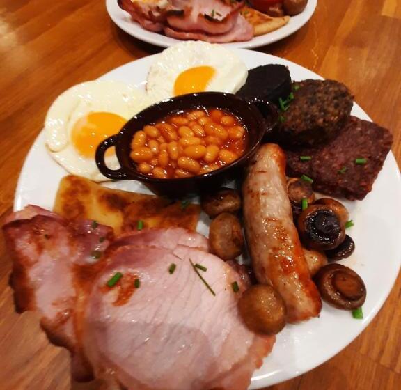 Highlander House B&b