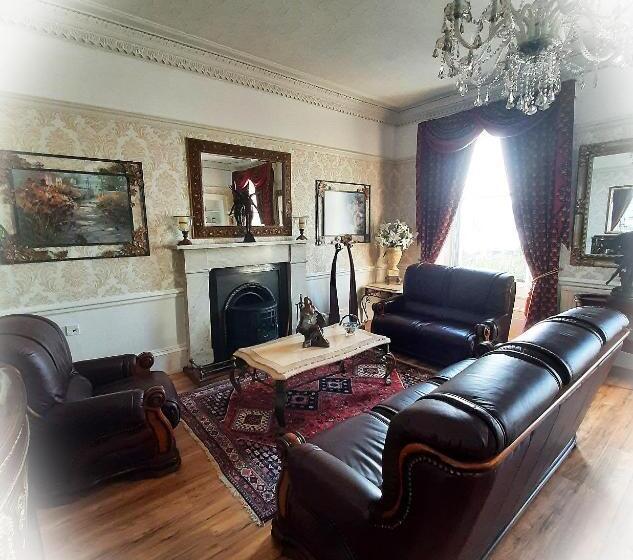 Highlander House B&b