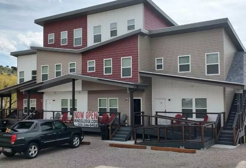 ホテル Winzig Lodge