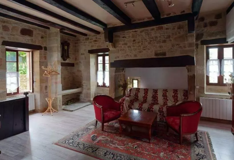 Majatalo La Source Du Touron