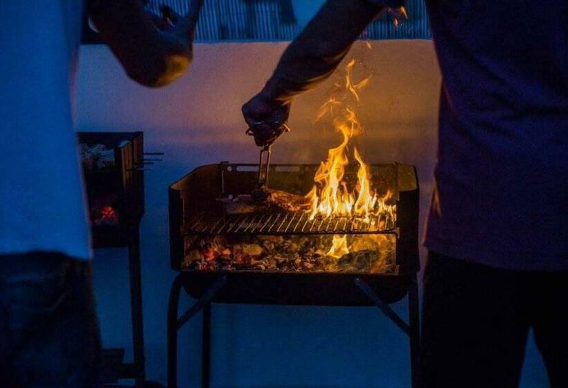 فندق صغير Long Beach Surf House