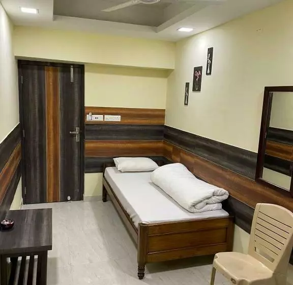 ホテル Atithi Guest House