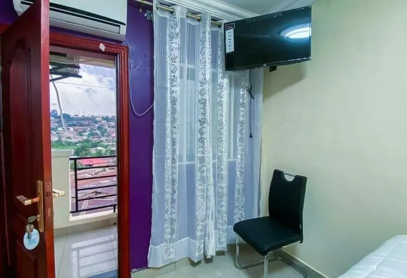 هتل Helen