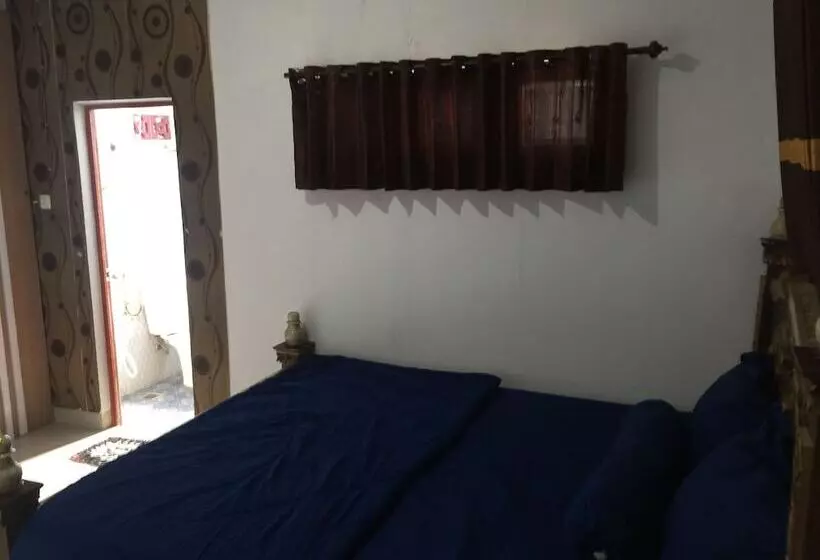 Hotelli Spot On 91339 Pondok Kost Aulia Syariah