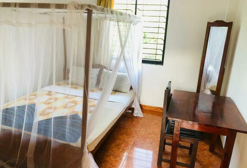 בית מלון כפרי Surfers Paradise