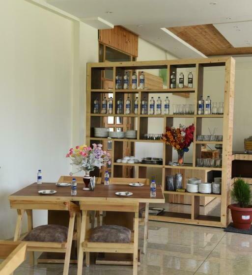 בית מלון כפרי The Maple Farms And