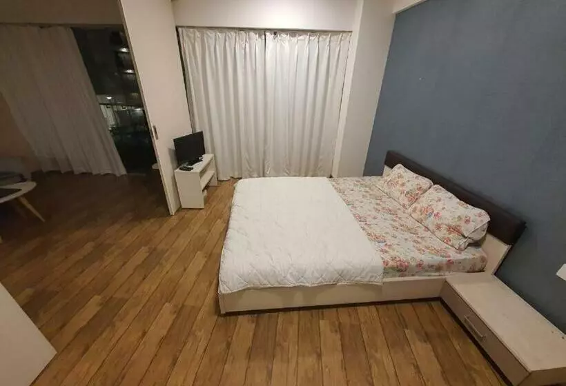 Homestays At Rajhans Belliza Near Airport