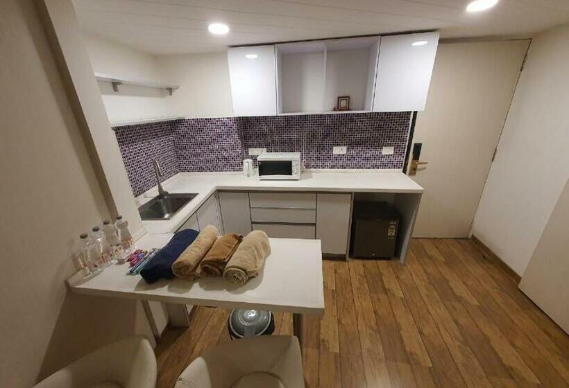 Homestays At Rajhans Belliza Near Airport