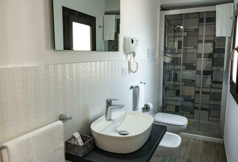 פנסיון Annicru  Affittacamere