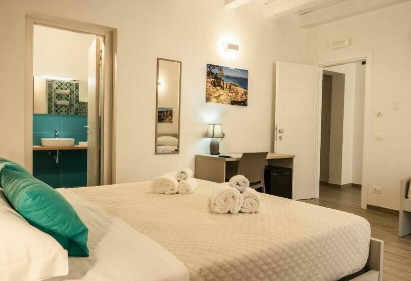 פנסיון Annicru  Affittacamere