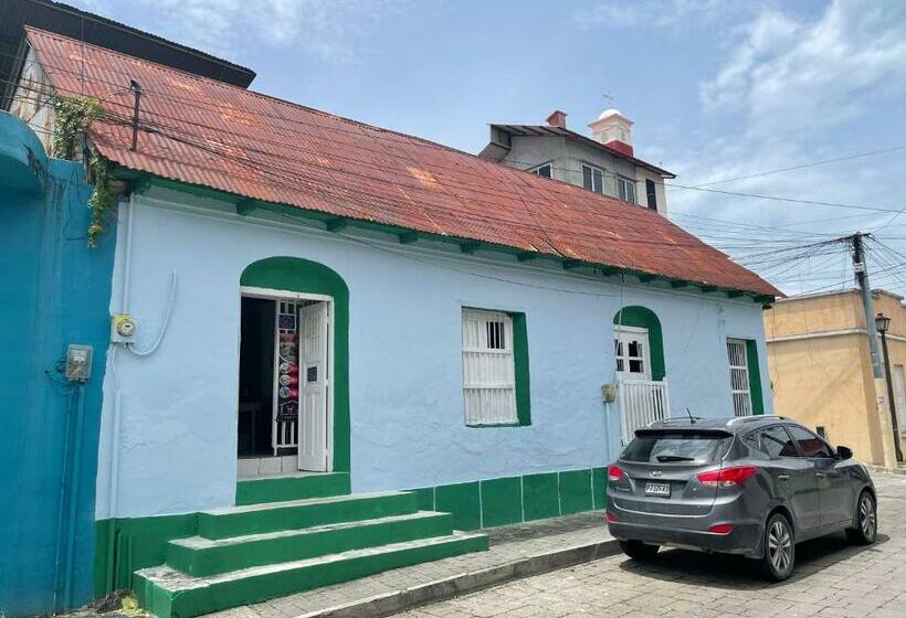 پانسیون Hostal Inn 1