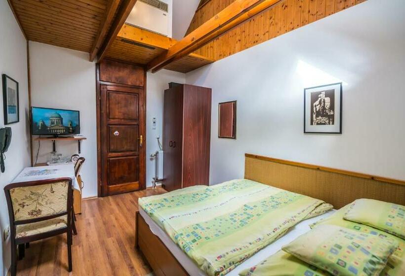 Bed and Breakfast Szent Kristóf Panzió