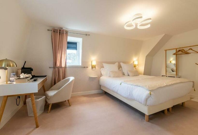 Hotel Hôtel échappée En Baie   Parking Privé Gratuit Dont Forfaits Bornes électriques Réservable