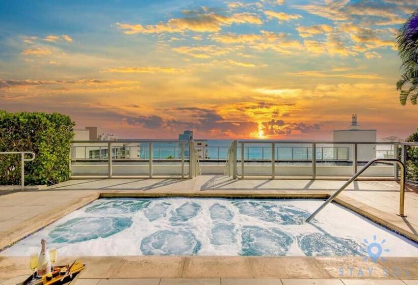 فندق صغير Best Stay   Rooftop Pool & Hot Tub   Hollywood Beach