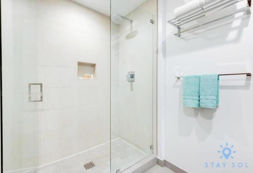 فندق صغير Best Stay   Rooftop Pool & Hot Tub   Hollywood Beach